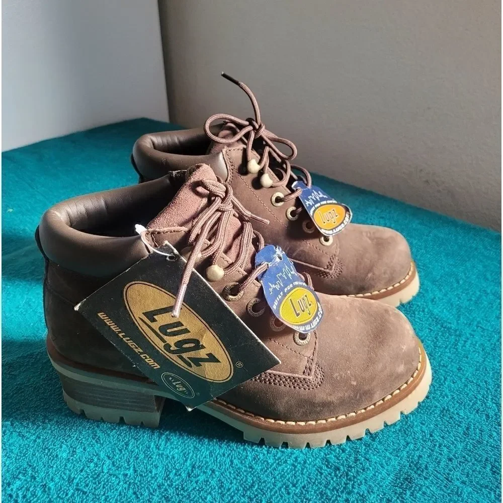 Lugz  Women’s Mantle Mid Chukka Boot